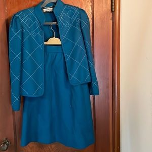 Can be sold as a set or separate